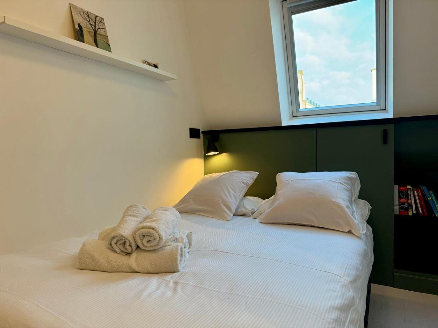 Tiny House In * Paris